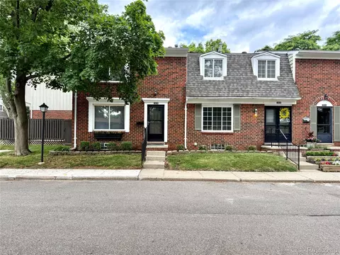 2028 Wickham St, Royal Oak, MI 48073