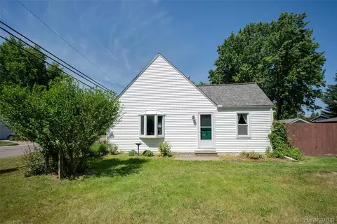 2640 Melvin Ave, Rochester Hills, MI 48307