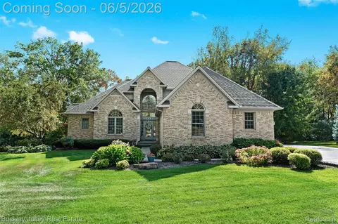 1889 Sharp Sand Cir, Brighton, MI 48114