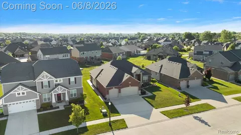 55206 Sarazen Dr, Macomb, MI 48042