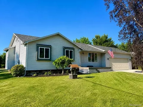 5424 Cook Rd, Mundy, MI 48473