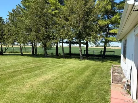 Exterior - 4815 Loree Rd, Deckerville, MI 48427 photo 5 of 5