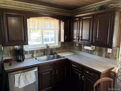 Kitchen - 4815 Loree Rd, Deckerville, MI 48427 photo 2 of 2
