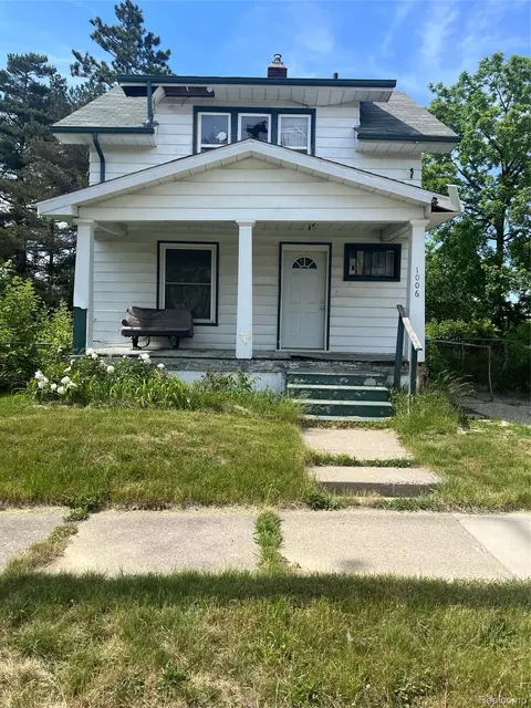 1006 W 8th Ave, Flint, MI 48504