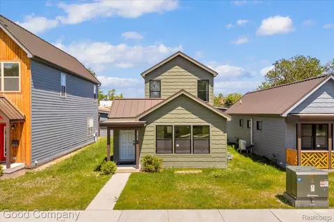 2838 16th St, Detroit, MI 48216