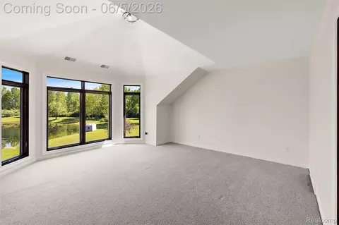 Bedroom - 62502 Wayfaring Rd, Ray, MI 48096 photo 8 of 14