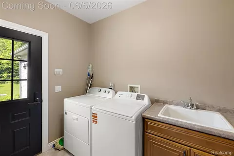 Other - 62502 Wayfaring Rd, Ray, MI 48096 photo 23 of 32