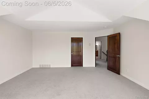 Bedroom - 62502 Wayfaring Rd, Ray, MI 48096 photo 10 of 14