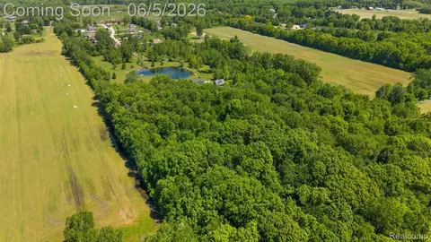 View/Area - 62502 Wayfaring Rd, Ray, MI 48096 photo 4 of 10