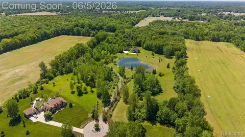 View/Area - 62502 Wayfaring Rd, Ray, MI 48096 photo 2 of 10
