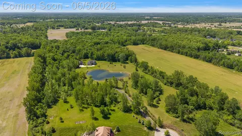 View/Area - 62502 Wayfaring Rd, Ray, MI 48096 photo 3 of 10