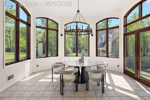 Dining - 62502 Wayfaring Rd, Ray, MI 48096 photo 1 of 3