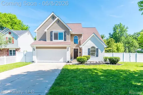 2344 Marklawn Ct, Waterford, MI 48329