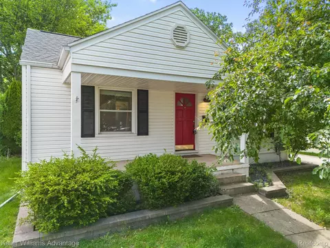 617 S Edgeworth Ave, Royal Oak, MI 48067