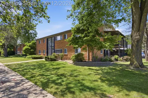 4715 Coolidge Hwy #1, Royal Oak, MI 48073
