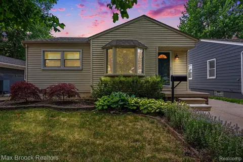 1908 Guthrie Ave, Royal Oak, MI 48067