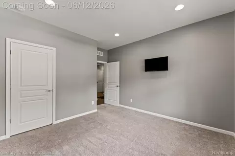 Bedroom - 49559 Mapleton Rd, Canton, MI 48188 photo 4 of 10