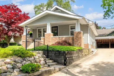 325 Parkdale Ave, Rochester, MI 48307