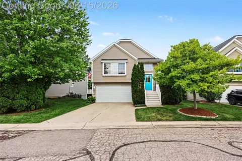 4448 Sunflower Cir, Independence, MI 48346