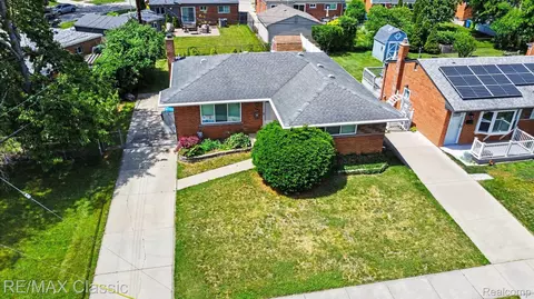 1842 Chaucer Ave, Madison Heights, MI 48071
