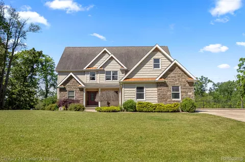 2732 Carric Ct, Rives, MI 49201