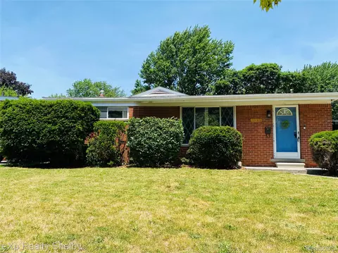 1545 Cynthia Ave, Madison Heights, MI 48071