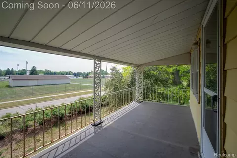 Exterior - 607 E King St, Corunna, MI 48817 photo 7 of 10