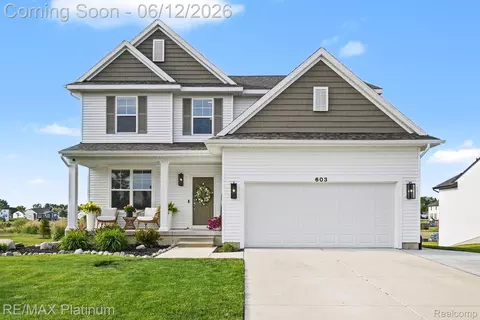 603 Land Brg, Perry, MI 48872
