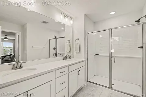 Bath - 603 Land Brg, Perry, MI 48872 photo 1 of 4