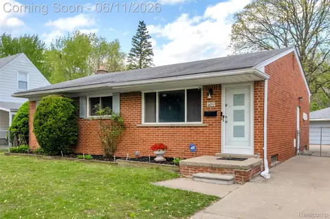 18222 Fox St, Redford, MI 48240