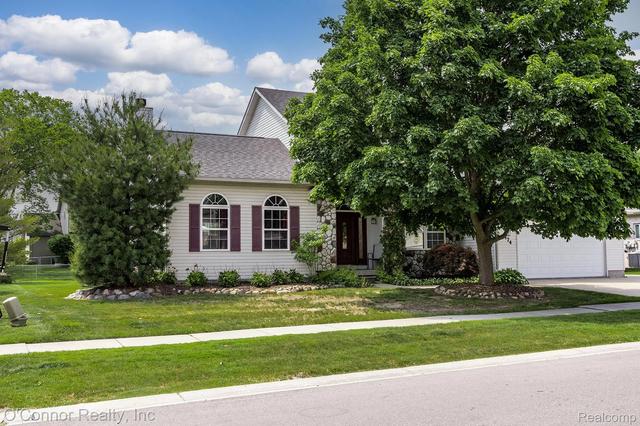474 Colorado Ave, Marysville, MI 48040