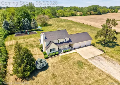 7616 Fostoria Rd, Watertown, MI 48744