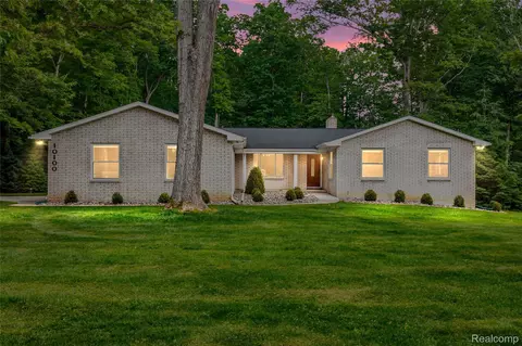 10100 Bridge Lake Rd, Springfield, MI 48348