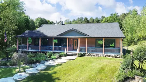 5298 Clear Lake Rd, Arcadia, MI 48461