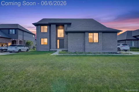 54598 Deadwood Ln, Shelby Township, MI 48316