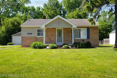 4152 Leith St, Burton, MI 48509