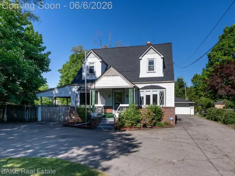 10195 Stark Rd, Livonia, MI 48150
