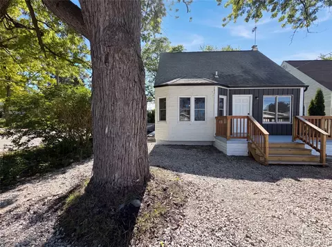 492 Algene St, Lake Orion, MI 48362