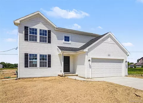 6030 Lahring Rd, Fenton, MI 48451