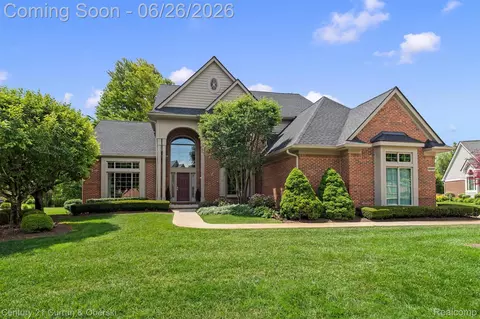 22217 Hazelton Ct, Novi, MI 48374