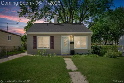 1754 E Harry Ave, Hazel Park, MI 48030