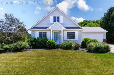 8164 N Genesee Rd, Mount Morris, MI 48458