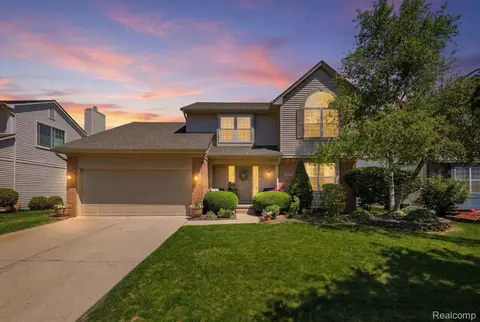 46604 Aarons Way, Canton, MI 48188