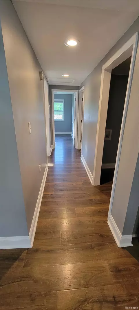 405 E Mill St, Capac, MI 48014