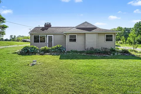 13408 N Belsay Rd, Thetford, MI 48746