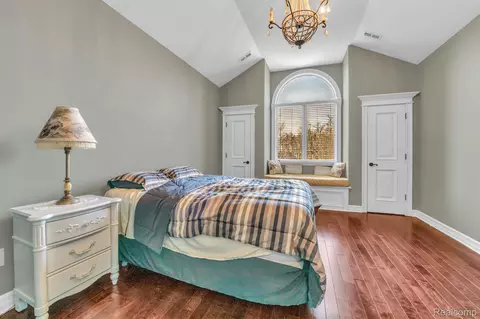 Bedroom - 277 Brittany Ln, Saline, MI 48176 photo 7 of 7