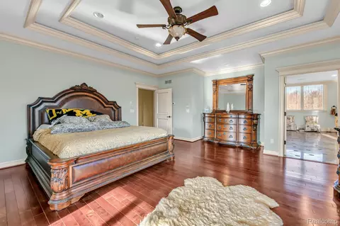 Bedroom - 277 Brittany Ln, Saline, MI 48176 photo 2 of 7