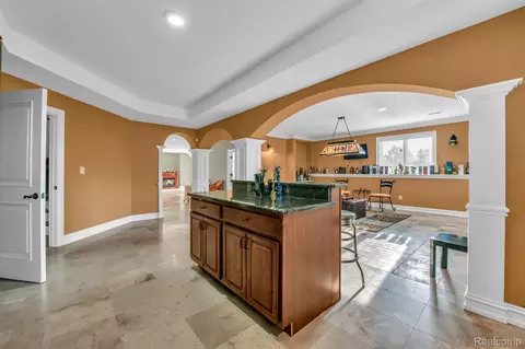 Entry Way - 277 Brittany Ln, Saline, MI 48176 photo 1 of 2