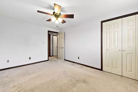 Bedroom - 18238 Red Oaks Dr, Macomb, MI 48044 photo 8 of 8
