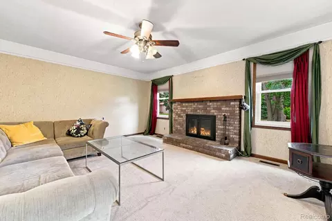 Living - 18238 Red Oaks Dr, Macomb, MI 48044 photo 1 of 1